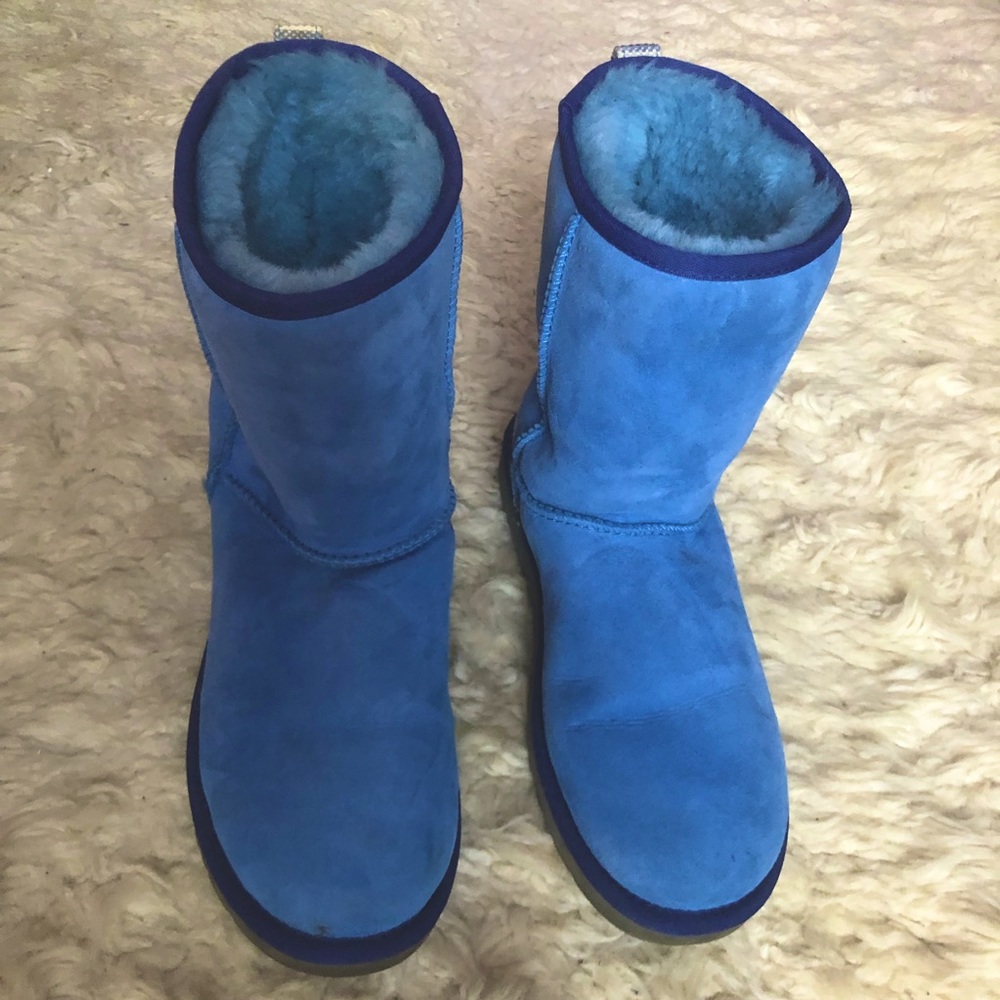 UGG shearling boots blue size 9